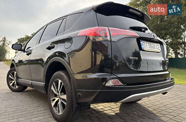 Позашляховик / Кросовер Toyota RAV4 2015 в  фото 9 Позашляховик / Кросовер Toyota RAV4 2015 в