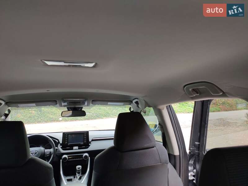 Внедорожник / Кроссовер Toyota RAV4 2020 в Ровно фото 20 Внедорожник / Кроссовер Toyota RAV4 2020 в Ровно
