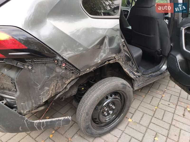 Внедорожник / Кроссовер Toyota RAV4 2020 в Ровно фото 28 Внедорожник / Кроссовер Toyota RAV4 2020 в Ровно