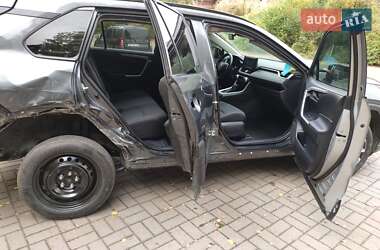 Позашляховик / Кросовер Toyota RAV4 2020 в  фото 29 Позашляховик / Кросовер Toyota RAV4 2020 в