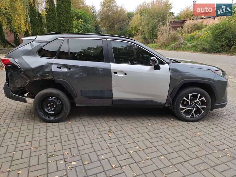 Внедорожник / Кроссовер Toyota RAV4 2020 в Ровно фото 36 Внедорожник / Кроссовер Toyota RAV4 2020 в Ровно