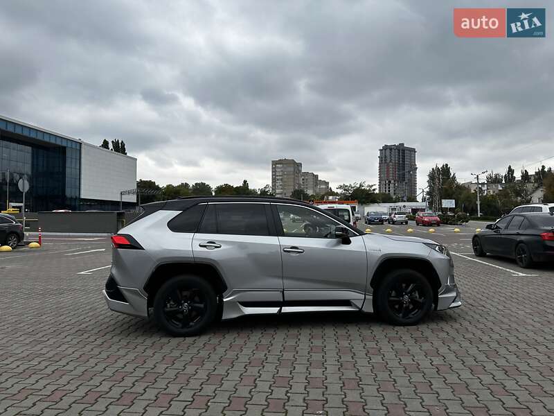 Позашляховик / Кросовер Toyota RAV4 2021 в Одесі