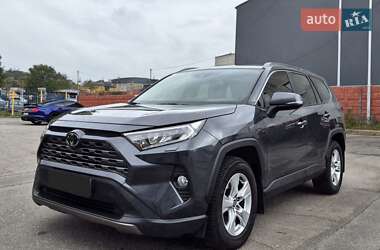 Toyota RAV4 2021