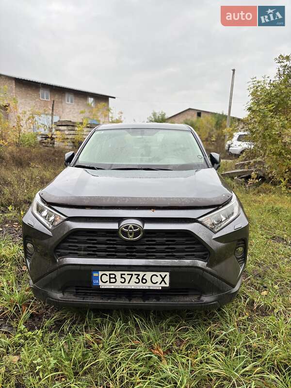 Позашляховик / Кросовер Toyota RAV4 2020 в Прилуках