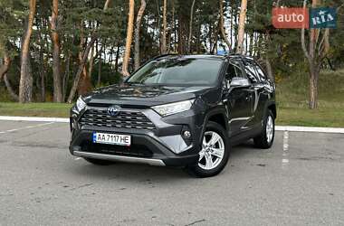 Позашляховик / Кросовер Toyota RAV4 2020 в Києві