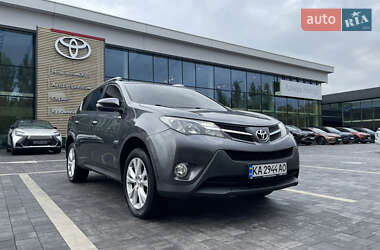 Позашляховик / Кросовер Toyota RAV4 2014 в  фото 13 Позашляховик / Кросовер Toyota RAV4 2014 в