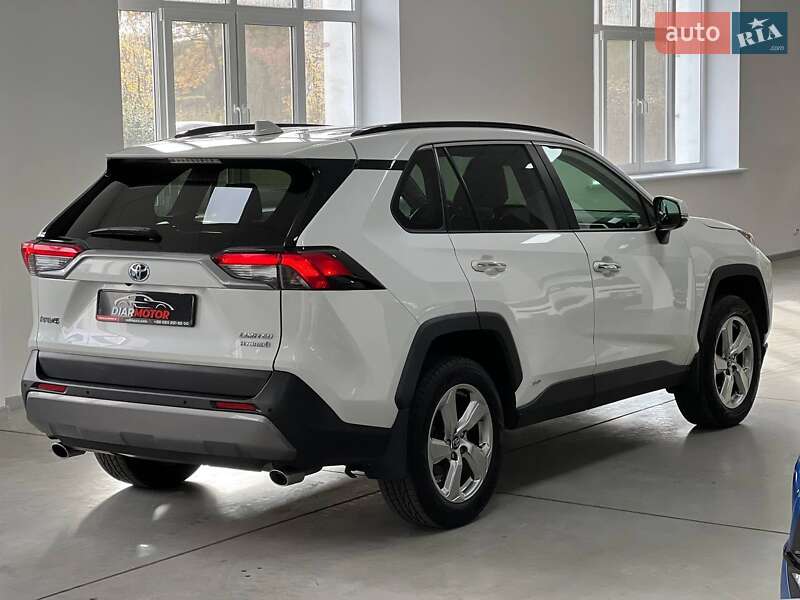 Внедорожник / Кроссовер Toyota RAV4 2019 в Полтаве фото 7 Внедорожник / Кроссовер Toyota RAV4 2019 в Полтаве