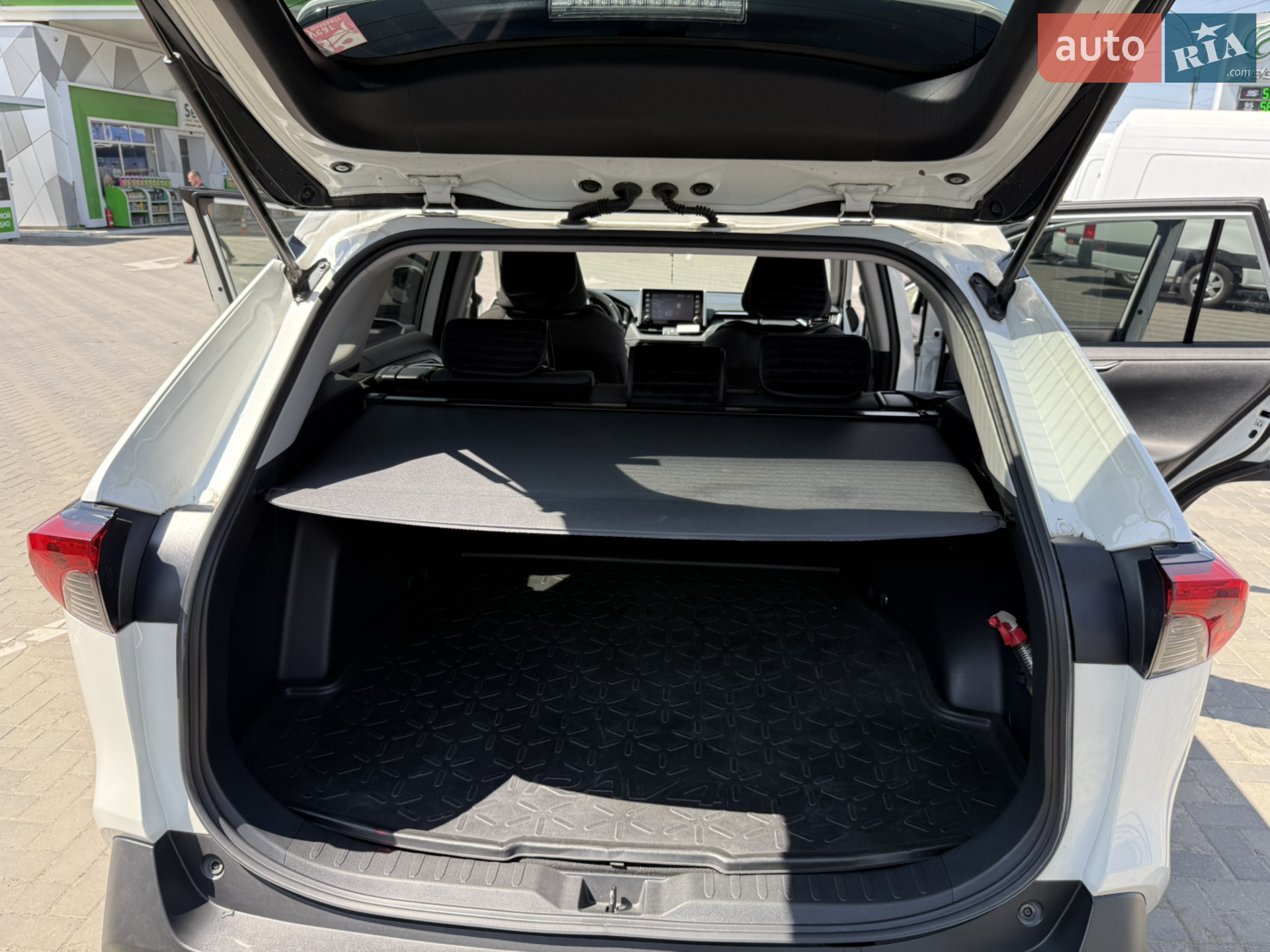 2019 Toyota RAV 4 - мініатюра 36