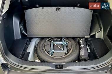 Внедорожник / Кроссовер Toyota RAV4 2022 в 