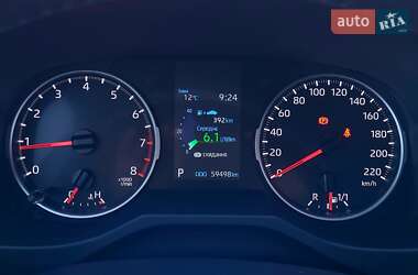 Внедорожник / Кроссовер Toyota RAV4 2022 в 