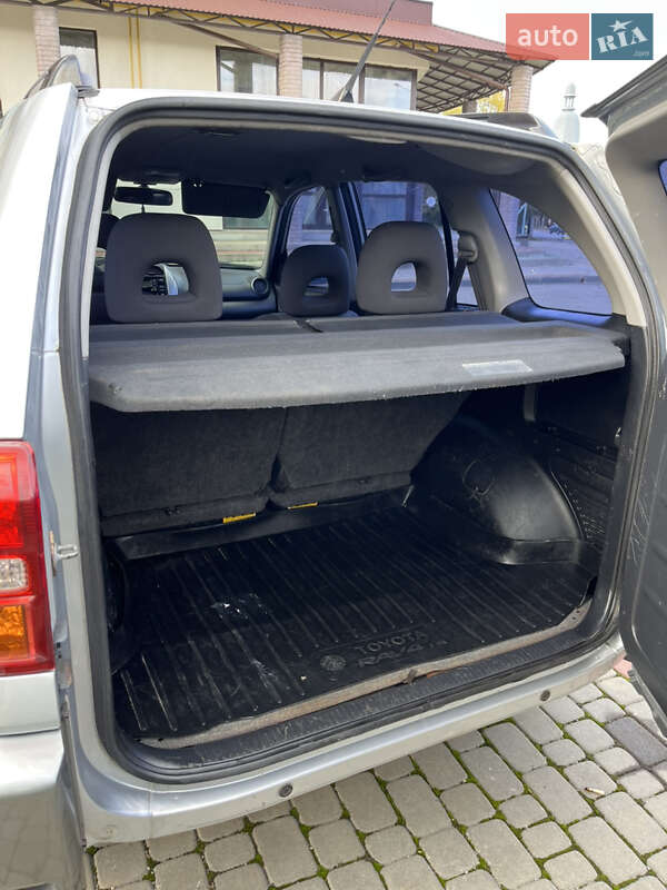 Внедорожник / Кроссовер Toyota RAV4 2004 в Ивано-Франковске фото 23 Внедорожник / Кроссовер Toyota RAV4 2004 в Ивано-Франковске