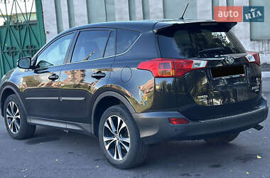 Внедорожник / Кроссовер Toyota RAV4 2014 в 