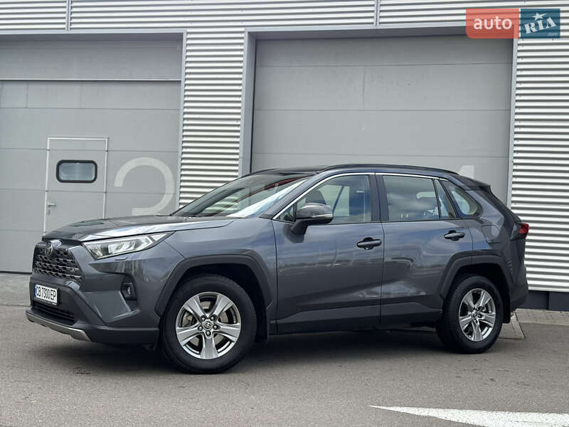 Внедорожник / Кроссовер Toyota RAV4 2022 в Киеве