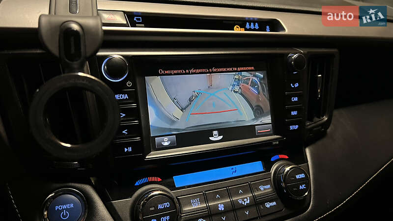 Внедорожник / Кроссовер Toyota RAV4 2017 в Хмельницком