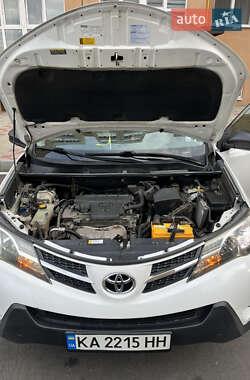 Внедорожник / Кроссовер Toyota RAV4 2013 в 