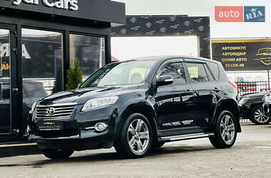 Внедорожник / Кроссовер Toyota RAV4 2010 в 