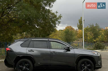 Внедорожник / Кроссовер Toyota RAV4 2020 в 