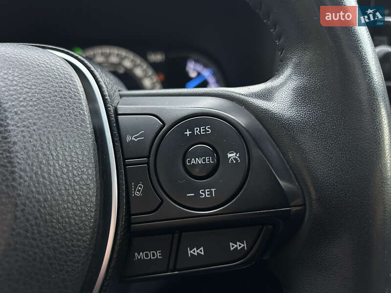 Внедорожник / Кроссовер Toyota RAV4 2020 в Николаеве