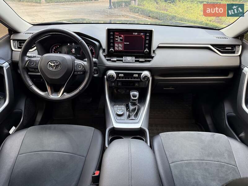 Внедорожник / Кроссовер Toyota RAV4 2020 в Киеве фото 7 Внедорожник / Кроссовер Toyota RAV4 2020 в Киеве