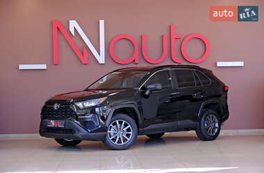 Внедорожник / Кроссовер Toyota RAV4 2019 в Одессе