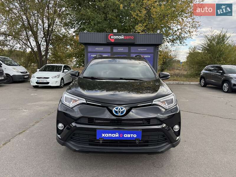 Внедорожник / Кроссовер Toyota RAV4 2017 в Днепре
