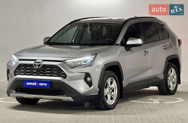 Внедорожник / Кроссовер Toyota RAV4 2019 в Киеве