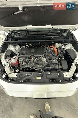 Внедорожник / Кроссовер Toyota RAV4 2022 в 