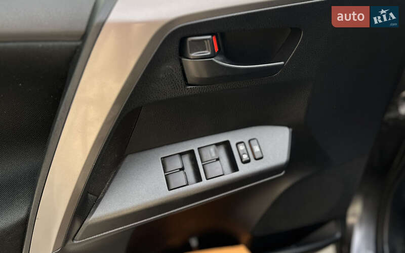 Внедорожник / Кроссовер Toyota RAV4 2018 в Мукачево фото 18 Внедорожник / Кроссовер Toyota RAV4 2018 в Мукачево