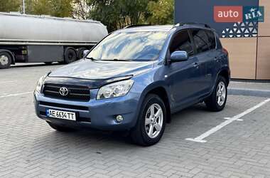 Внедорожник / Кроссовер Toyota RAV4 2007 в 