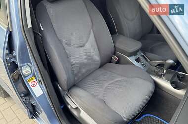 Внедорожник / Кроссовер Toyota RAV4 2007 в 