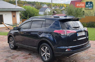 Позашляховик / Кросовер Toyota RAV4 2018 в Хмельницькому