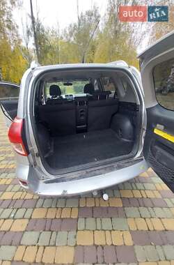 Внедорожник / Кроссовер Toyota RAV4 2007 в 