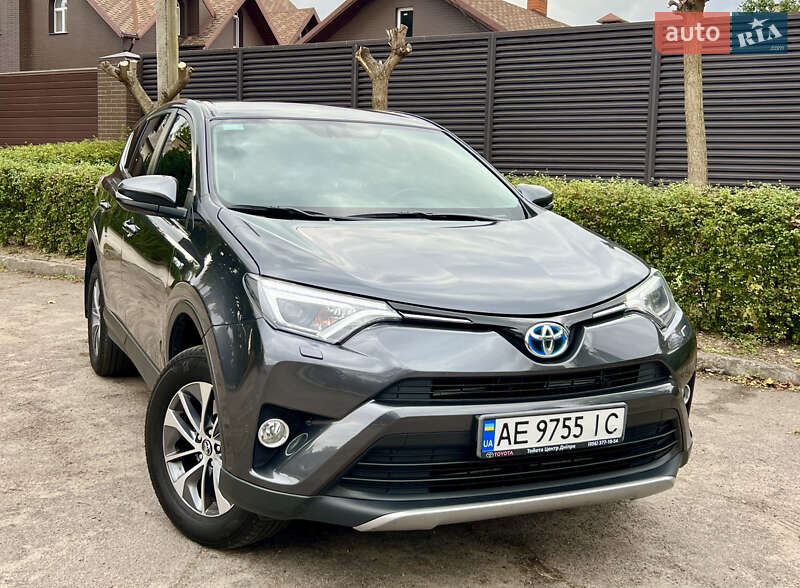 Внедорожник / Кроссовер Toyota RAV4 2017 в Днепре