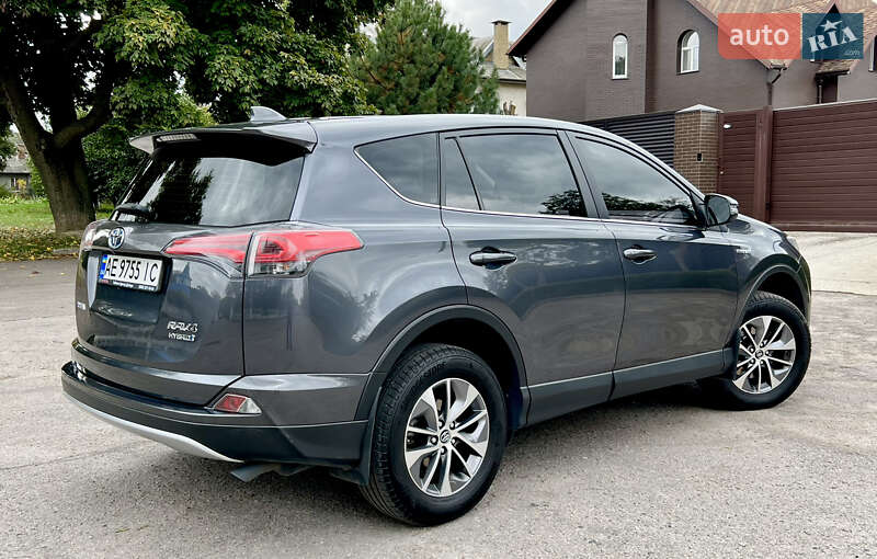 Внедорожник / Кроссовер Toyota RAV4 2017 в Днепре