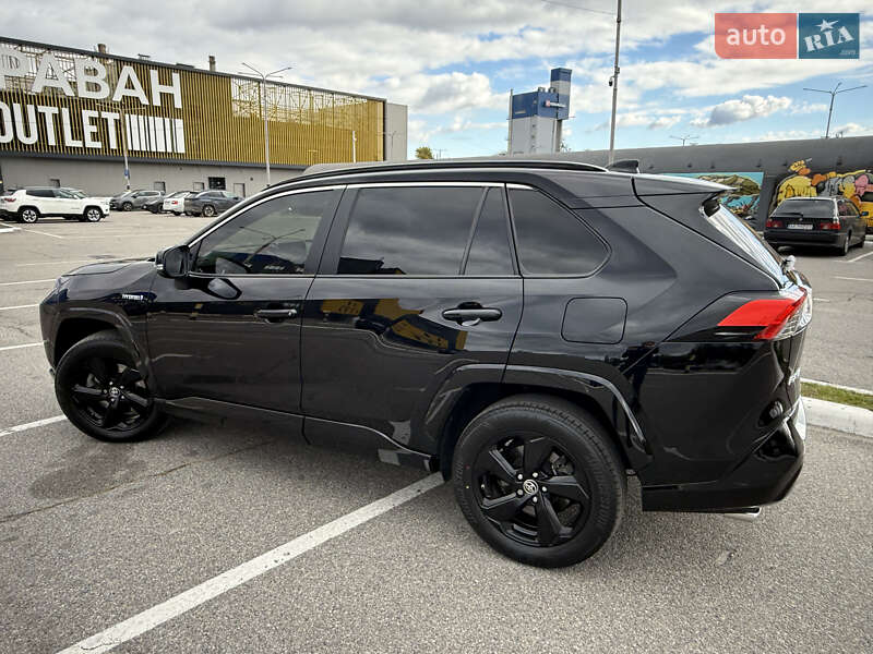 Позашляховик / Кросовер Toyota RAV4 2020 в Києві фото 4 Позашляховик / Кросовер Toyota RAV4 2020 в Києві