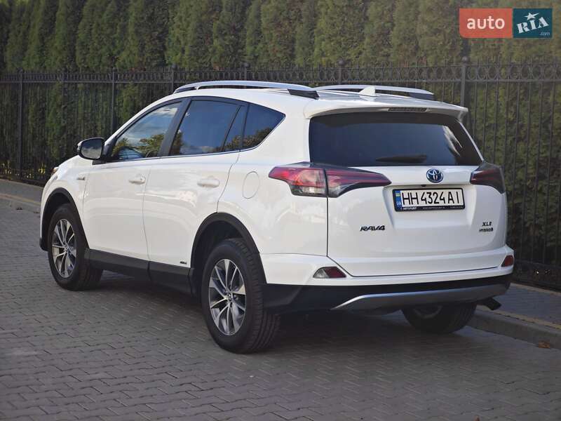 Внедорожник / Кроссовер Toyota RAV4 2016 в Одессе фото 8 Внедорожник / Кроссовер Toyota RAV4 2016 в Одессе