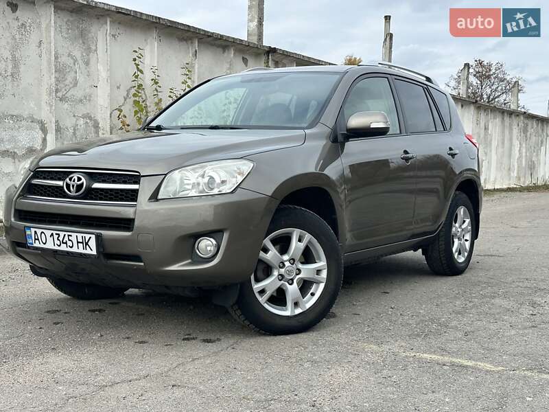 Внедорожник / Кроссовер Toyota RAV4 2009 в Сумах