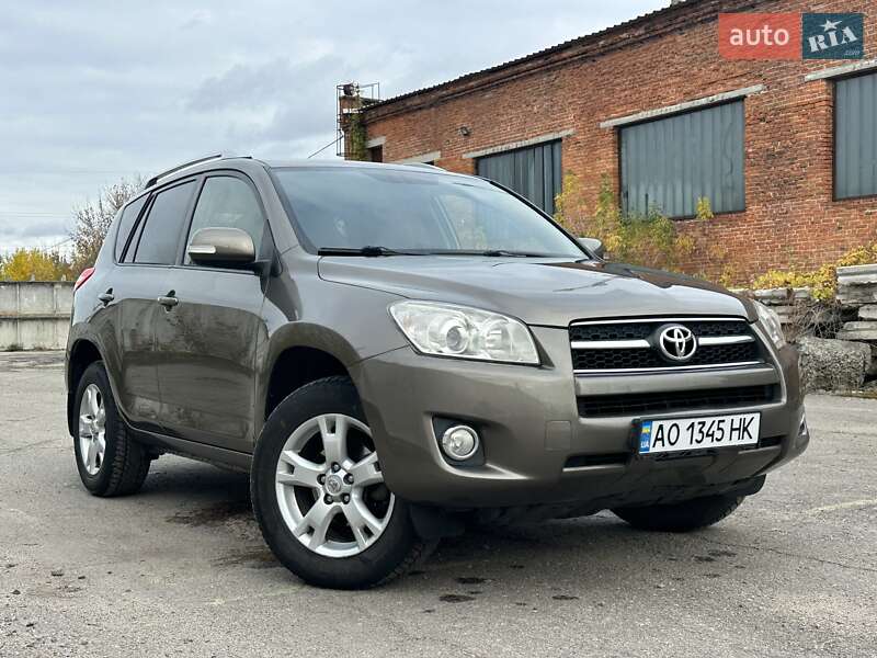 Внедорожник / Кроссовер Toyota RAV4 2009 в Сумах