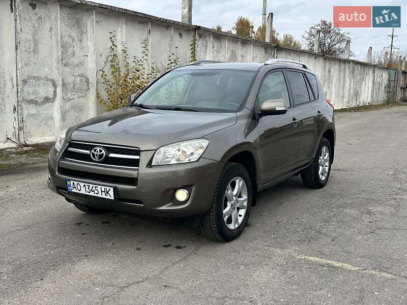 Внедорожник / Кроссовер Toyota RAV4 2009 в Сумах