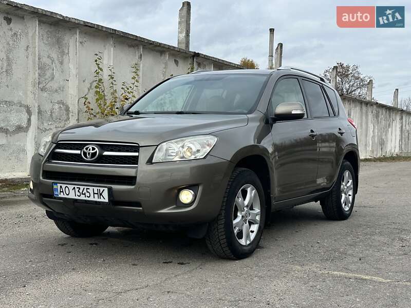 Внедорожник / Кроссовер Toyota RAV4 2009 в Сумах