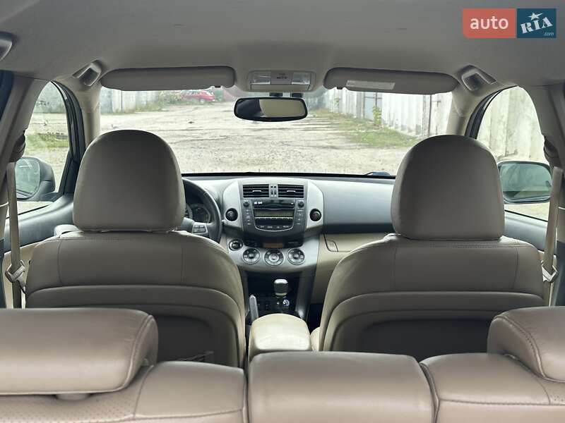 Внедорожник / Кроссовер Toyota RAV4 2009 в Сумах