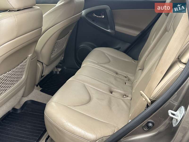 Внедорожник / Кроссовер Toyota RAV4 2009 в Сумах