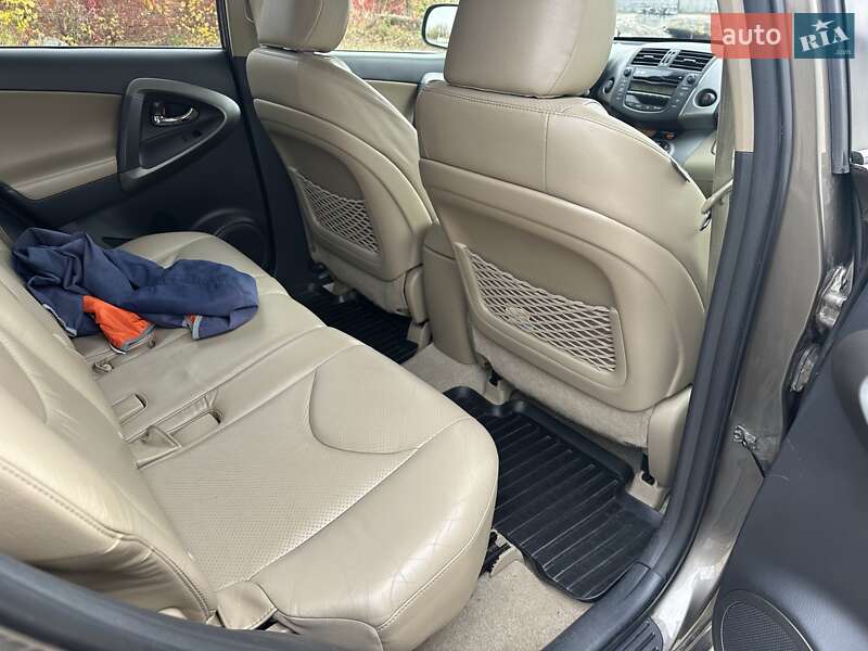 Внедорожник / Кроссовер Toyota RAV4 2009 в Сумах