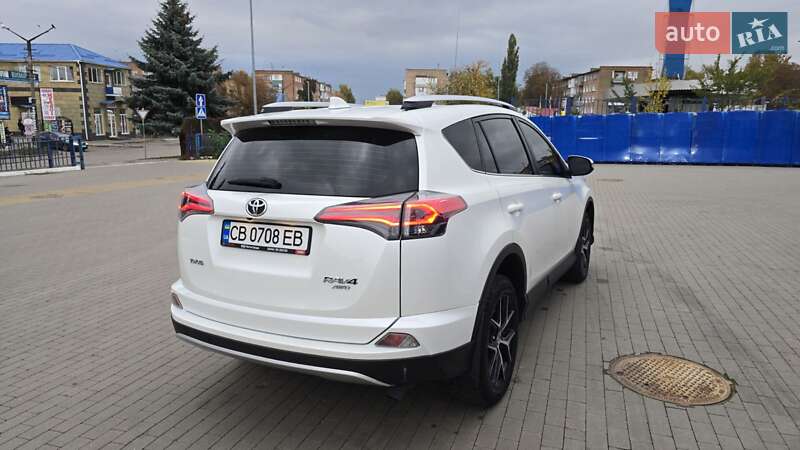 Позашляховик / Кросовер Toyota RAV4 2016 в Прилуках