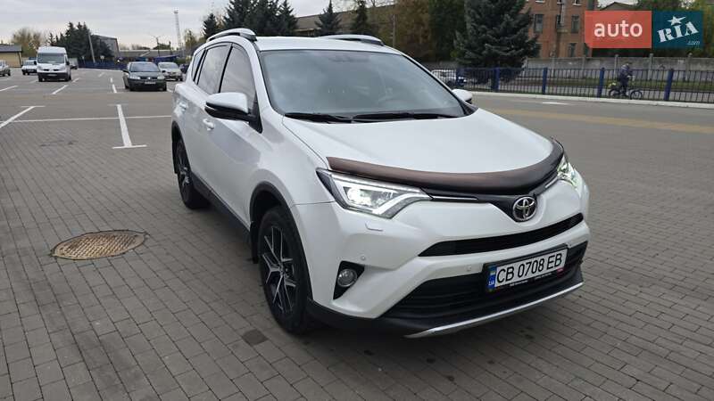 Позашляховик / Кросовер Toyota RAV4 2016 в Прилуках