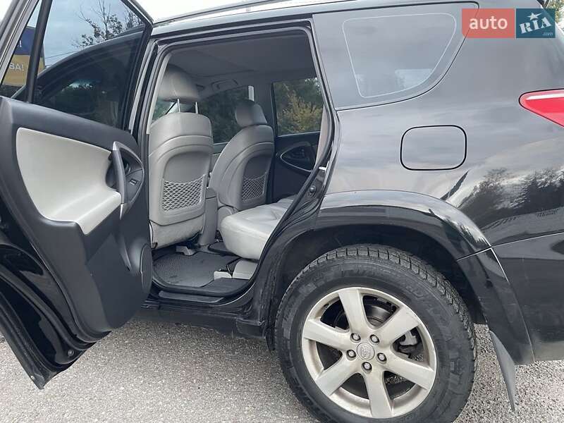 Позашляховик / Кросовер Toyota RAV4 2008 в Вишневому