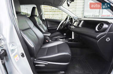 Позашляховик / Кросовер Toyota RAV4 2013 в  фото 6 Позашляховик / Кросовер Toyota RAV4 2013 в