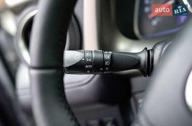 Позашляховик / Кросовер Toyota RAV4 2013 в  фото 23 Позашляховик / Кросовер Toyota RAV4 2013 в