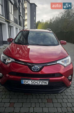 Позашляховик / Кросовер Toyota RAV4 2016 в Львові