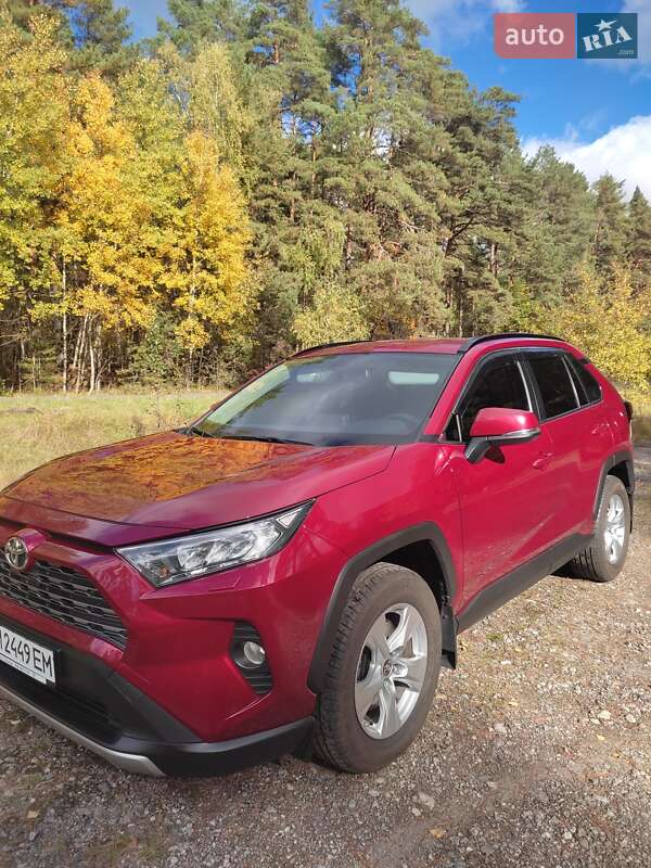 Позашляховик / Кросовер Toyota RAV4 2019 в Коропі фото Позашляховик / Кросовер Toyota RAV4 2019 в Коропі